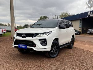 TOYOTA HILUX SW4 TDI GR-S AUT L/24  2022